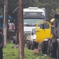 Largas filas en las estaciones de servicio por la escasez de combustible.