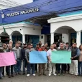 Protesta en las puertas de Impuestos Nacionales en Santa Cruz.